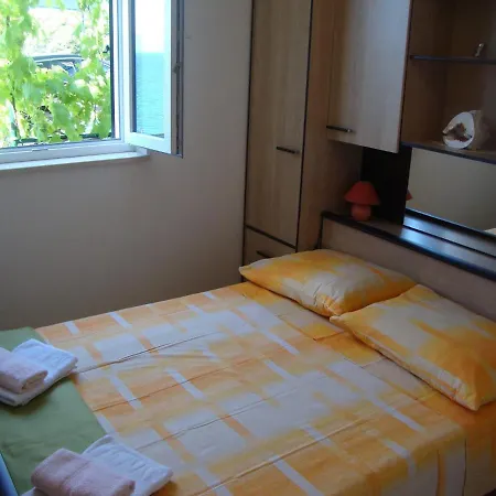 Flower Apartment